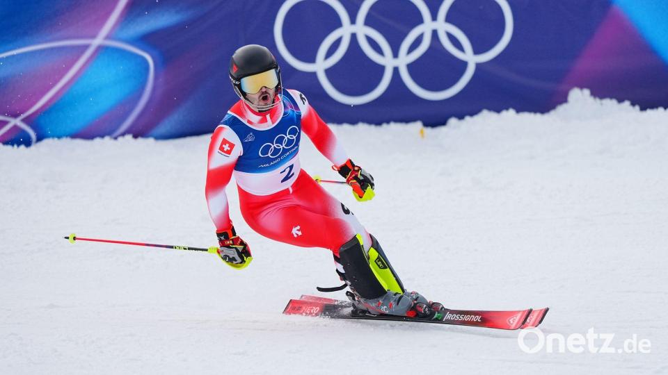 Holte seine dritte Medaille bei den Spielen in Italien: Loic Meillard. Bild: Michael Kappeler/dpa