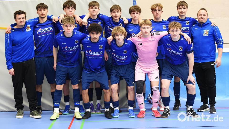 Mannschaftsfoto Raigering U 17 Bild: Gerhard Büttner