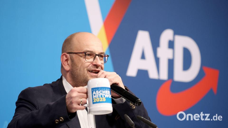 AfD-Landeschef Stephan Protschka teilt nicht nur am Aschermittwoch gerne aus. (Archivbild) Bild: Karl-Josef Hildenbrand/dpa