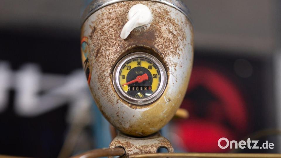 Die Simson ist für viele in Ostdeutschland Kult. (Archivbild) Bild: Michael Reichel/dpa