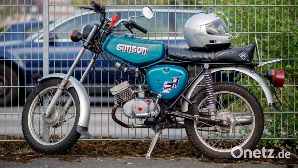Die Simson S51 wird bei Liebhabern hoch gehandelt. (Archivbild) Bild: Hauke-Christian Dittrich/dpa