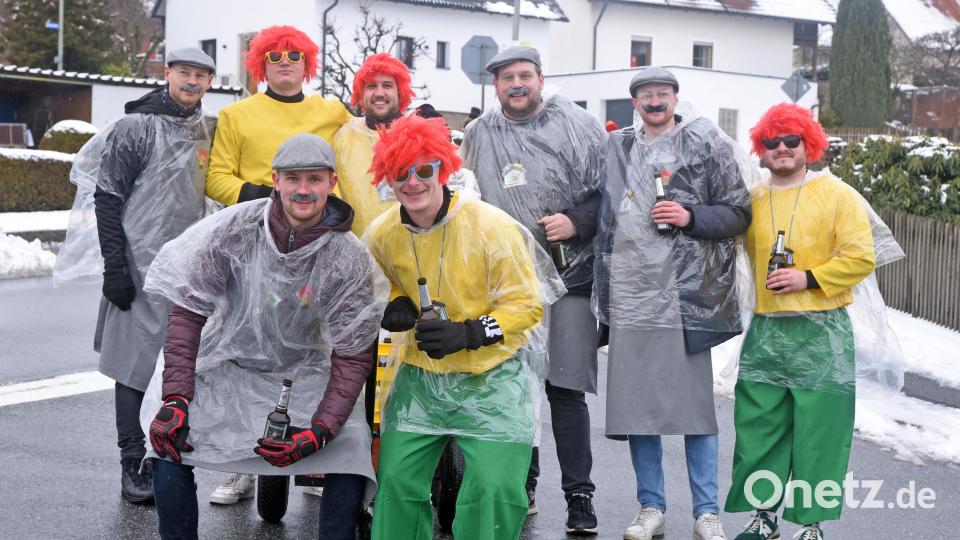 Pumuckl waren beim Zug dabei. Bild: Rudi Gebert