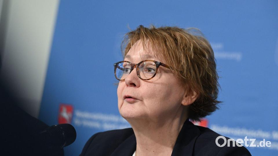 Niedersachsens Innenministerin Daniela Behrens sagt, die neue Einstufung ordne die AfD Niedersachsen dem rechtsextremistischen Spektrum zu. Bild: Julian Stratenschulte/dpa