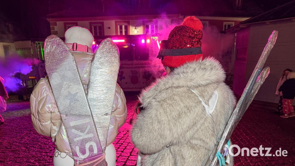 Auf geht's zum Après-Ski. Bild: Petra Hartl