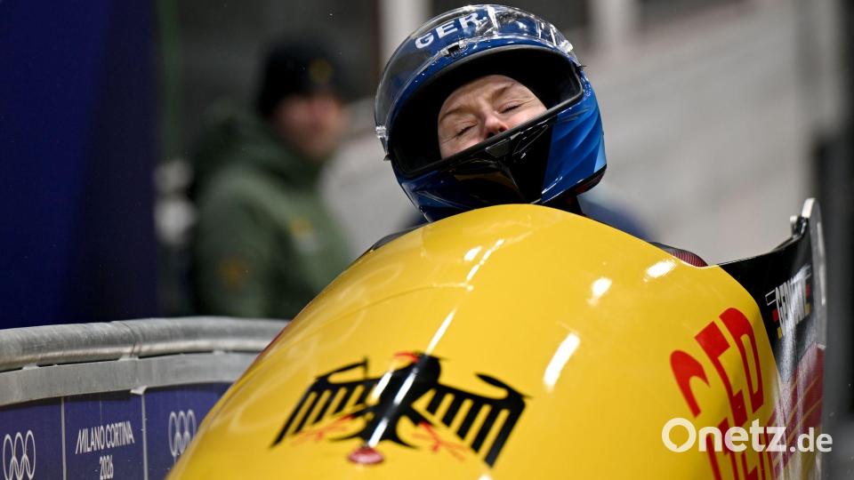 Laura Nolte fährt im Monobob auf dem zweiten Platz ins Ziel ein bei den Olympischen Winterspielen Mailand Cortina 2026. Bild: Robert Michael/dpa