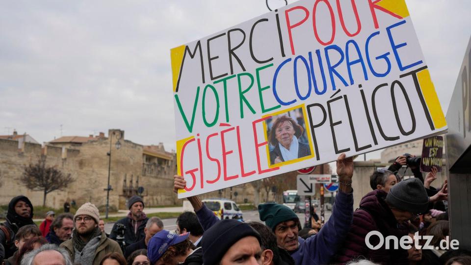 Die Menschenmassen, die dem Prozess beiwohnen, nennt Pelicot ihre Rettung. (Archivbild) Bild: Lewis Joly/AP/dpa