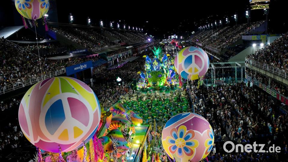 Zu den Höhepunkten gehörten Handlungen, die an brasilianische Persönlichkeiten, kulturelle Traditionen und Geschichten der afrobrasilianischen Bevölkerung erinnerten. Bild: Bruna Prado/AP/dpa