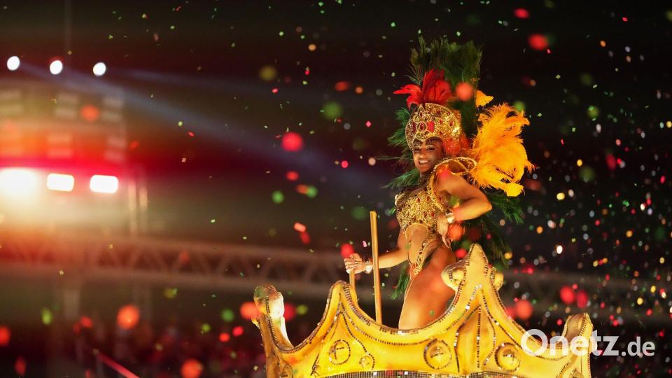 Bis in die frühen Morgenstunden traten die Top-Schulen auf. Bild: Silvia Izquierdo/AP/dpa