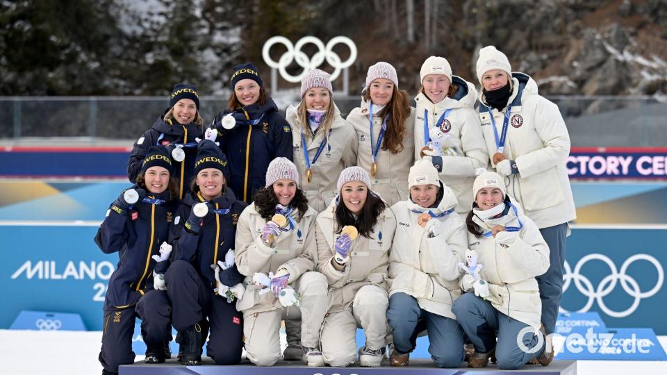 So sehen Medaillengewinnerinnen aus. Bild: Hendrik Schmidt/dpa
