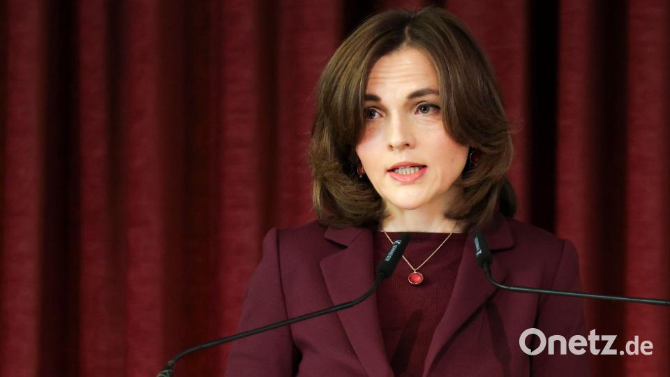 Die Ostbeauftragte Elisabeth Kaiser sieht Veränderungsbereitschaft in Deutschland, aber sie sorgt sich um Ungleichheit und Demokratieskepsis. (Archivbild) Bild: Jan Woitas/dpa