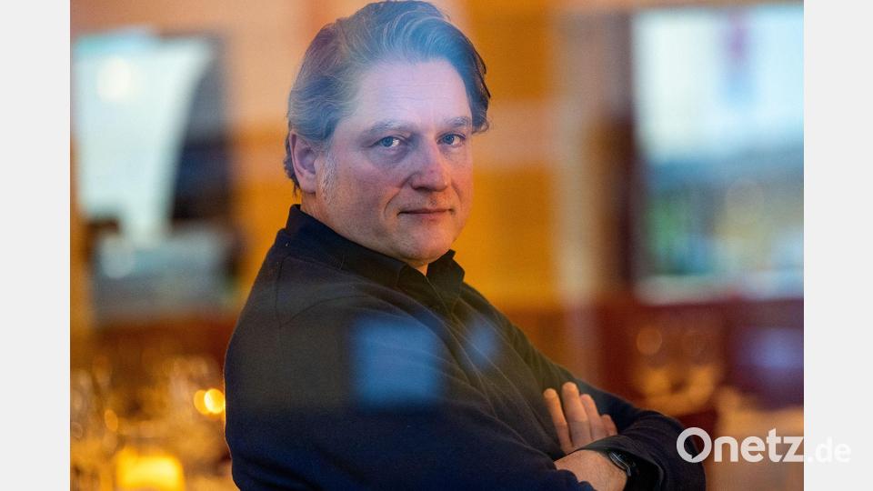 Der Publizist Jakob Augstein warnt in Verbindung mit Westalgie vor einer „gefährlichen Gestrigkeit“. (Archivbild) Bild: Monika Skolimowska/dpa-Zentralbild/dpa