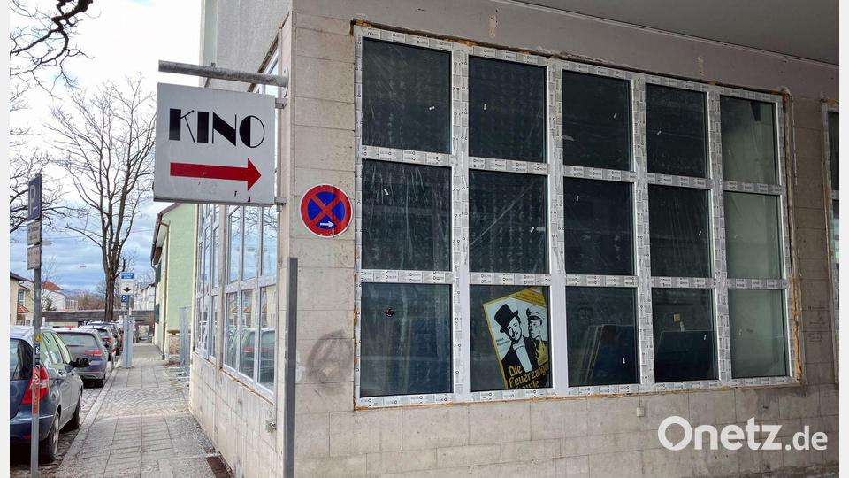 Das ehemalige Kino hat die AfD gemietet. (Archivbild) Bild: Britta Schultejans/dpa