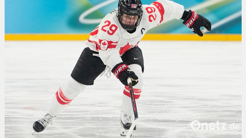 Zum ersten Mal überhaupt traf Kanadas Marie-Philip Poulin nicht in einem olympischen Endspiel. Bild: Hassan Ammar/AP/dpa