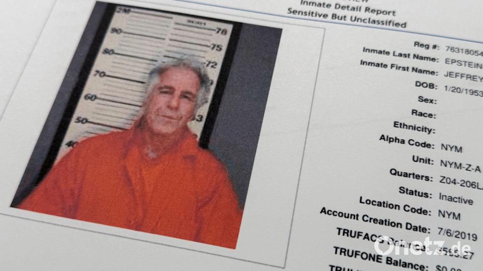 Epstein entzog sich mit seinem Tod weiteren Verfahren. (Archivbild) Bild: Jon Elswick/AP/dpa