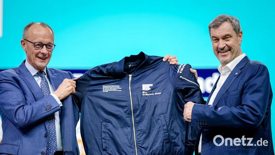 „Wir wollen dich nicht auf den Mond schießen“, sagte CDU-Chef und Bundeskanzler Friedrich Merz (link) zu CSU-Chef Markus Söder. Bild: Kay Nietfeld/dpa