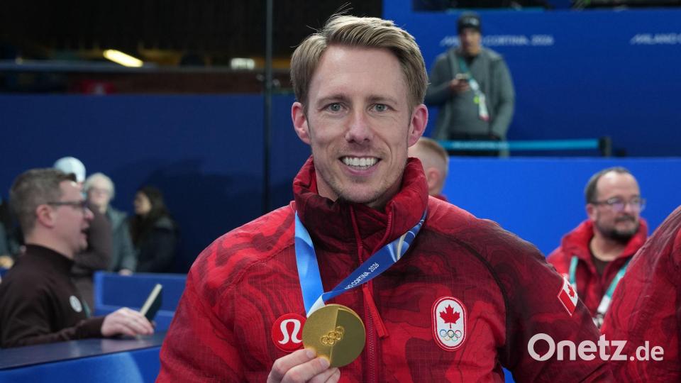 Nach der Siegerehrung sprach Kennedy über die turbulenten Olympia-Tage. Bild: Misper Apawu/AP/dpa