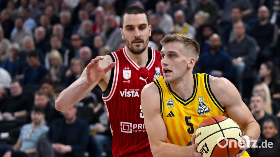 Alba und Bamberg lieferten sich ein packendes Pokal-Finale. Bild: Sven Hoppe/dpa