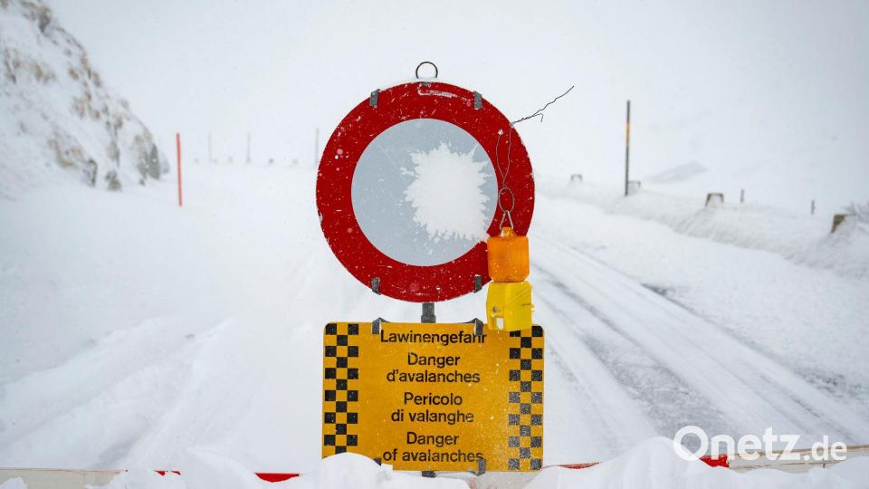 Brisante Lawinenlage in den Alpen: Bislang ist keine Entspannung in den nächsten Tagen in Sicht. Bild: Urs Flueeler/KEYSTONE/dpa