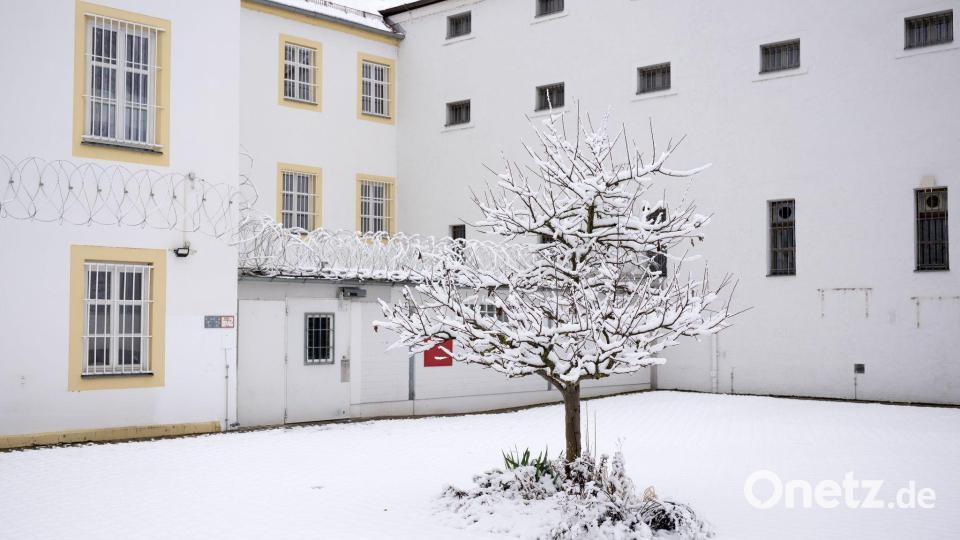 Der Freistaat will das ehemalige Gefängnis in Neuburg ann der Donau verkaufen. Bild: Sven Hoppe/dpa