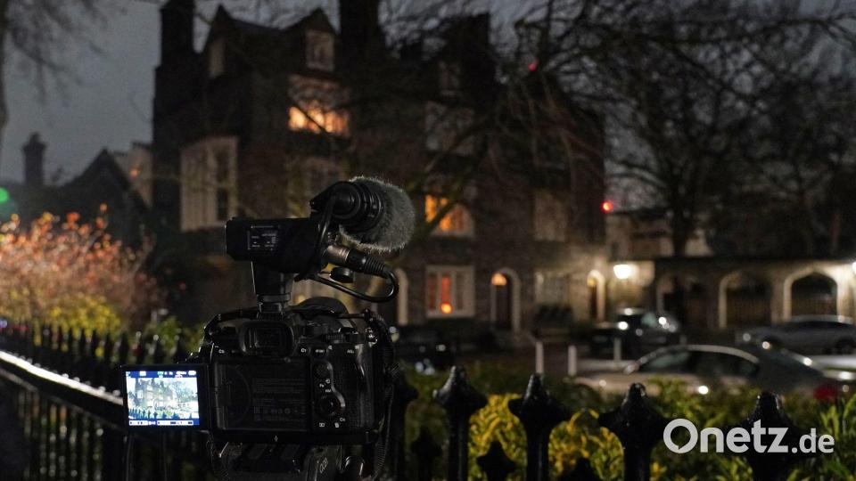 Die Polizei hat Mandelson im Zusammenhang mit seinen Beziehungen zu Epstein verhaftet. Bild: Alberto Pezzali/AP/dpa