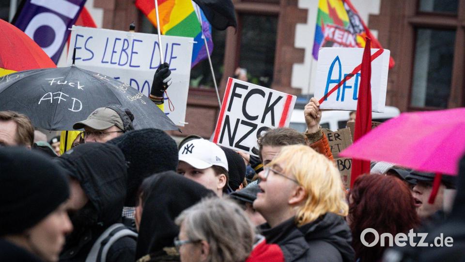In Nordrhein-Westfalen gab es schon am Sonntag vehementen Protest gegen Auftritte des Thüringer AfD-Landeschefs Björn Höcke. Bild: Benjamin Westhoff/dpa