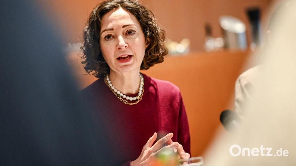 Ramona Pop, Vorständin des Verbraucherzentrale Bundesverbands, sagt: „Das Gericht hat klargestellt, dass die Verarbeitung der Daten Unbeteiligter rechtswidrig ist.“ (Archivbild) Bild: Britta Pedersen/dpa