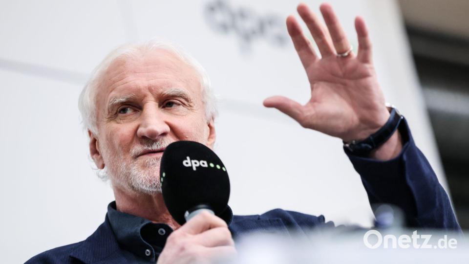 Rudi Völler hält die Debatte um einen WM-Boykott für sinnlos. Bild: Christian Charisius/dpa