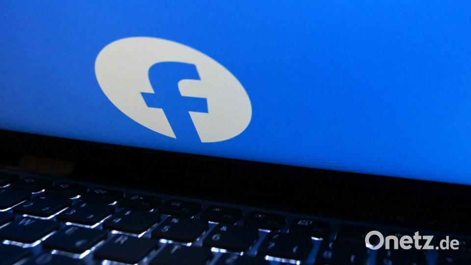 Mit der Freunde-finden-Funktion können registrierte Facebook-Nutzer die auf ihren Endgeräten verfügbaren Kontaktdaten auf einen Server hochladen. Bild: Anna Ross/dpa