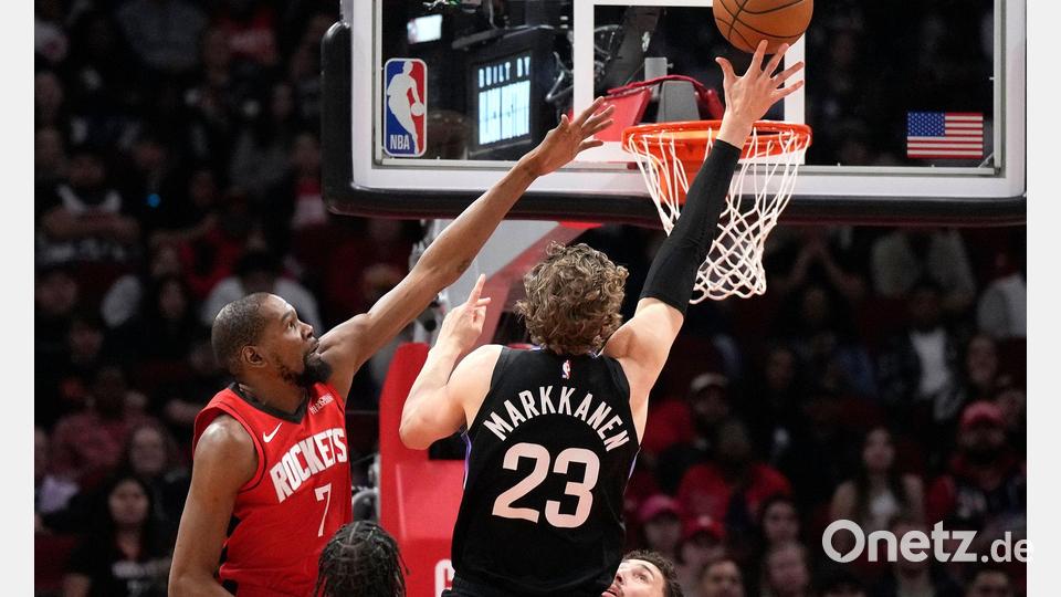 Kevin Durant (l) war schon viermal Olympiasieger mit dem US-Team. Bild: Karen Warren/FR172172 AP/AP/dpa