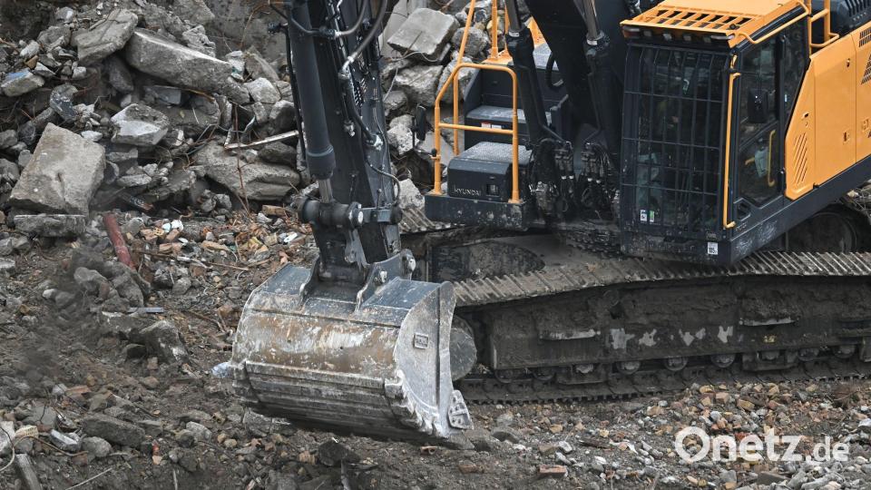 Der Staat will gewaltige Milliardensummen in Straßen, Schienen und Verteidigung stecken, das dürfte die Konjunktur beflügeln. Bild: Elisa Schu/dpa