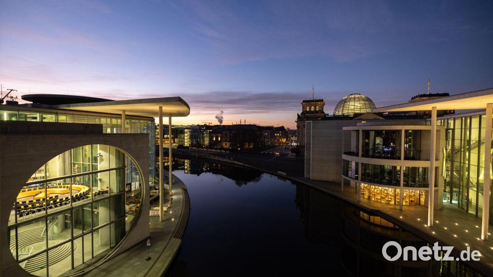 Berliner Regierungsviertel Bild: Hannes P Albert/dpa