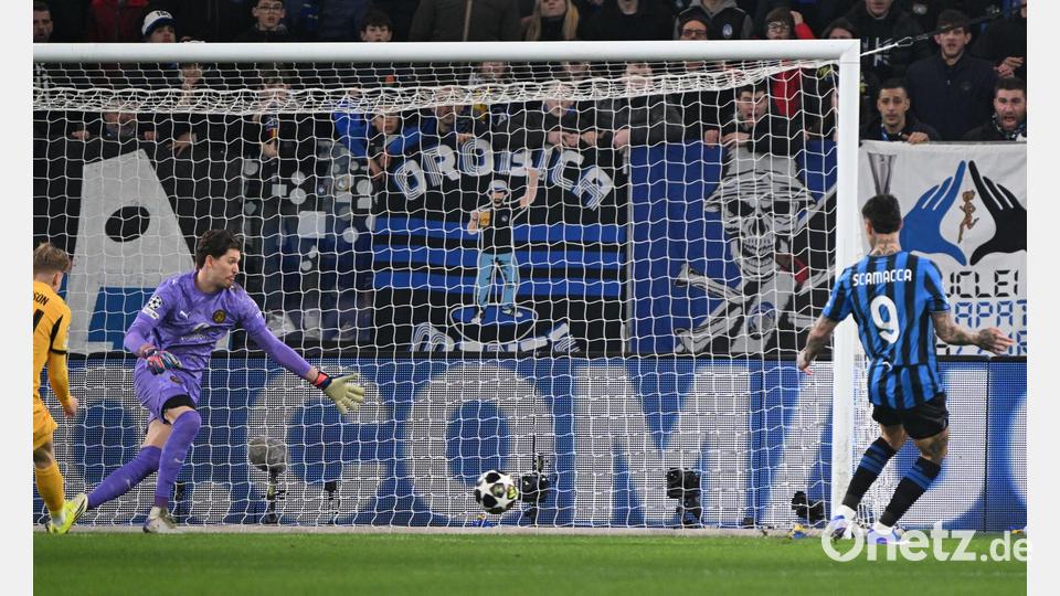 Brachte Bergamo früh in Führung: Gianluca Scamacca. Bild: Federico Gambarini/dpa