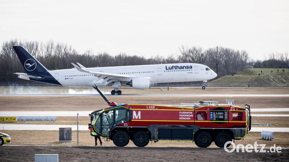 Wurde die Flughafenfeuerwehr nicht alarmiert? (Symbolbild) Bild: Matthias Balk/dpa
