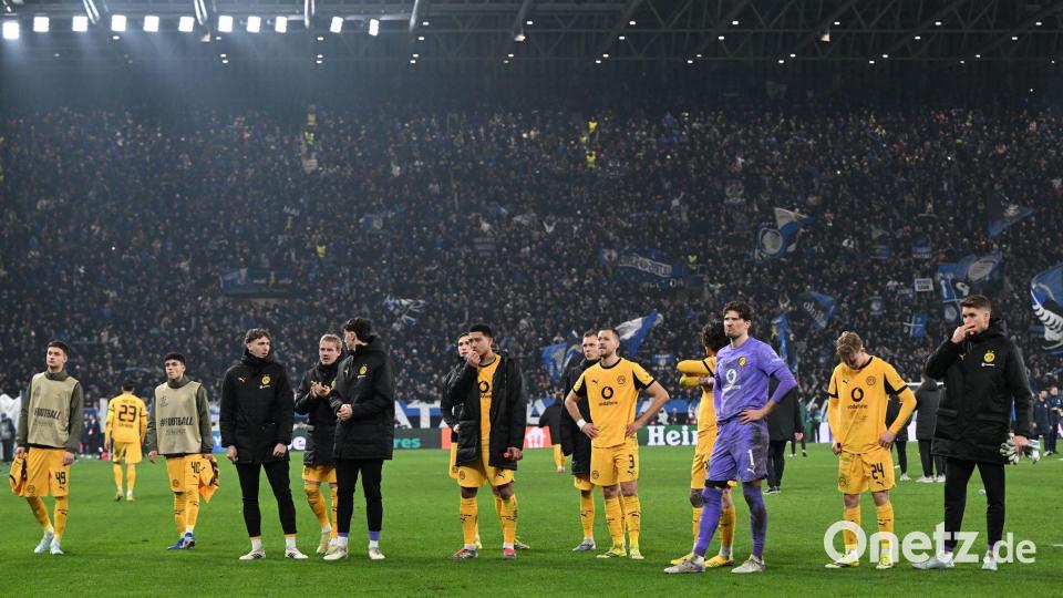 Müssen sich nach dem Aus in der Königsklasse schnell sammeln: Die Profis von Borussia Dortmund. Bild: Federico Gambarini/dpa