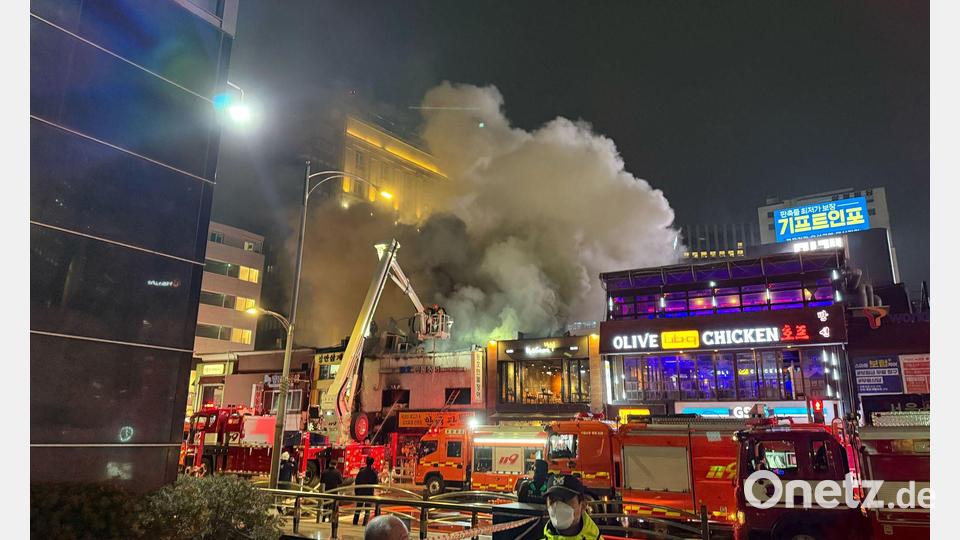 Bislang gibt es noch keine bestätigten Informationen über mögliche Opfer des Brandes. Bild: Fabian Kretschmer/dpa