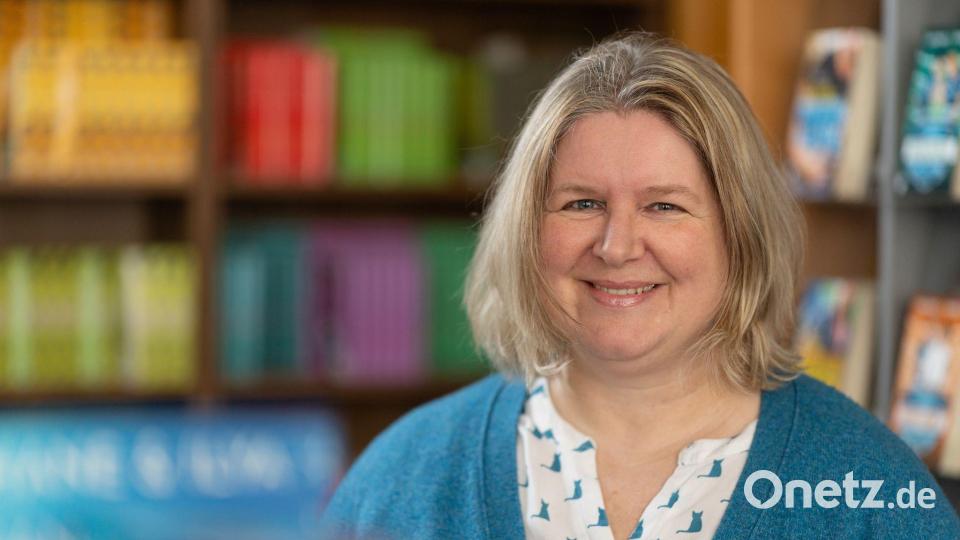 Verlegerin Jeanette Bauroth war selbst angetan von der Lektüre und wollte „Heated Rivalry“ gerne ins Programm aufnehmen. Doch so einfach war das nicht. Bild: Michael Reichel/dpa