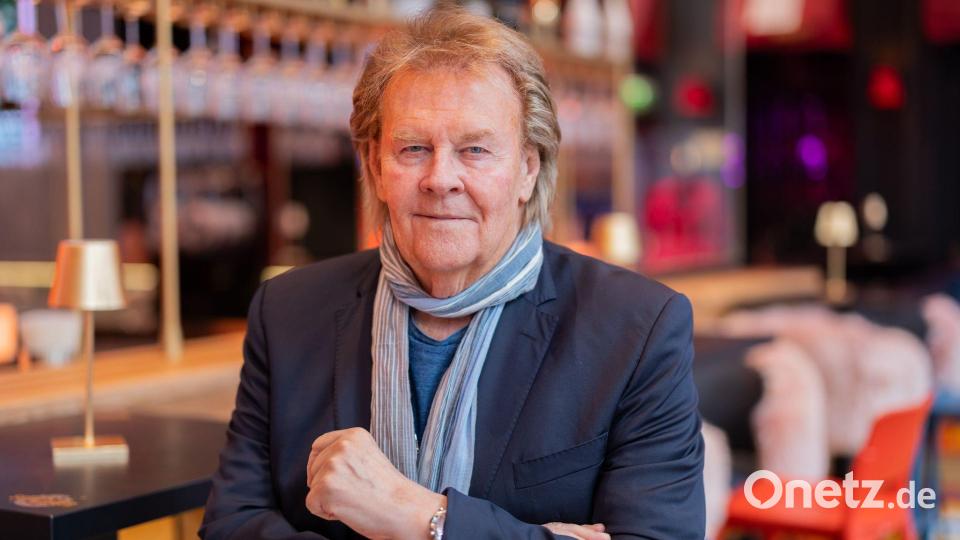 Carpendale im Düsseldorfer Schlager-Café Bild: Rolf Vennenbernd/dpa