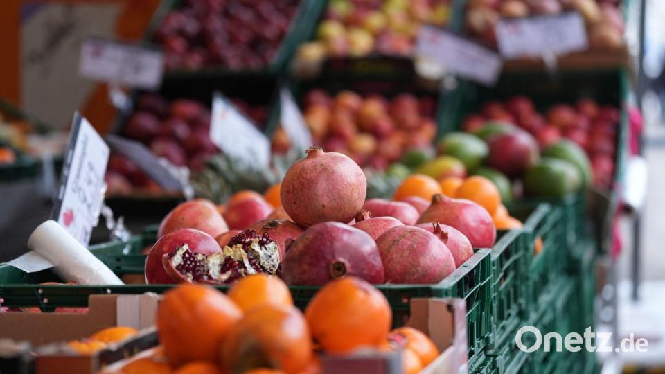 Obst hat sich zuletzt besonders verteuert. Bild: Marcus Brandt/dpa