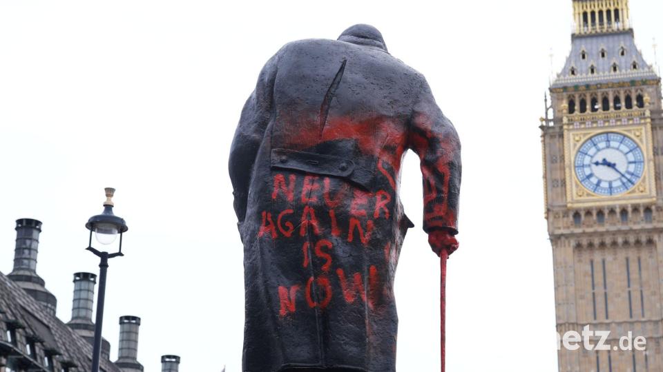 Am frühen Morgen wurde die berühmte Statue beschmiert. Bild: Lucy North/PA Wire/dpa