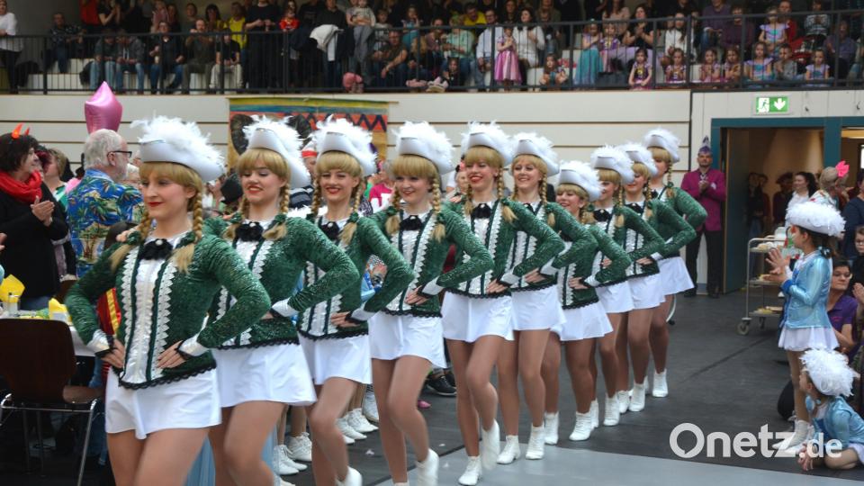 Fast 200 Mitwirkende wollen die Senioren mit einem gut dreistündigen Programm erfreuen. Archivbild: jr