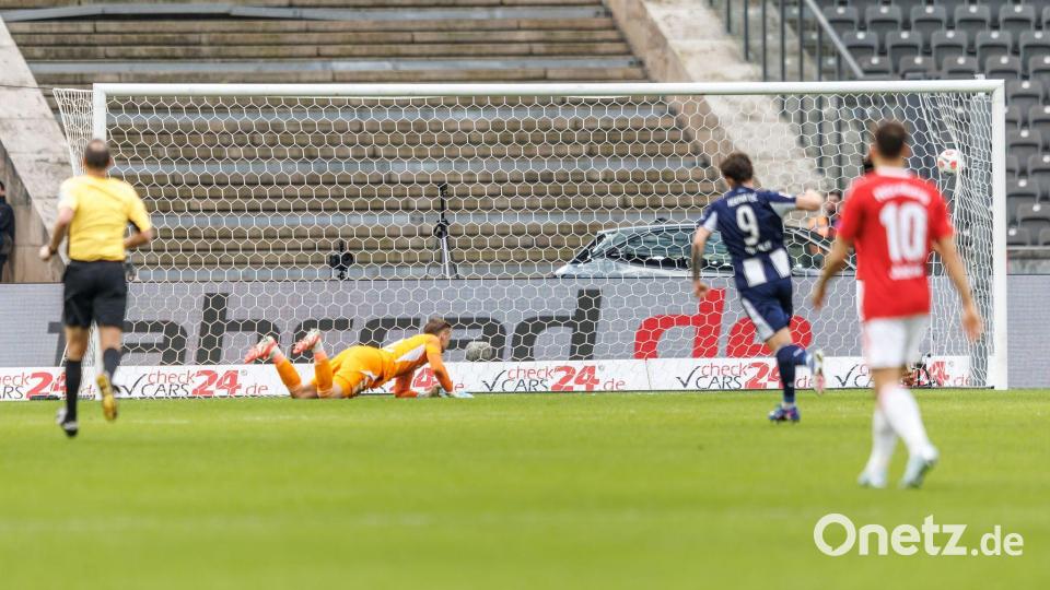 Zweites Tor für Hertha: Josip Brekalo traf ins lange Ecke zur Führung. Bild: Andreas Gora/dpa
