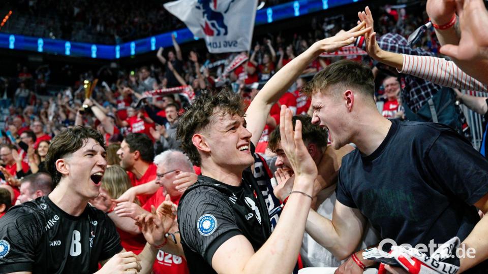 Die Fans kamen auf ihre Kosten. Bild: Uwe Anspach/dpa