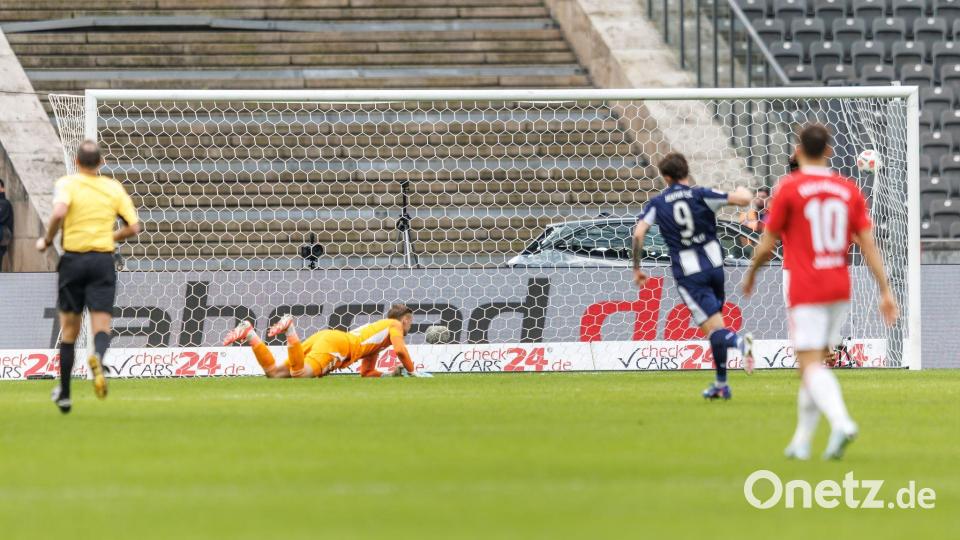 Zweites Tor für Hertha: Josip Brekalo traf ins lange Ecke zur Führung. Bild: Andreas Gora/dpa