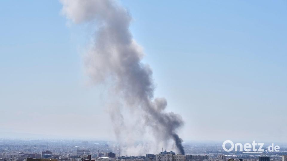 Auch nach der Tötung von Chamenei gingen die Angriffe weiter. Bild: Vahid Salemi/AP/dpa