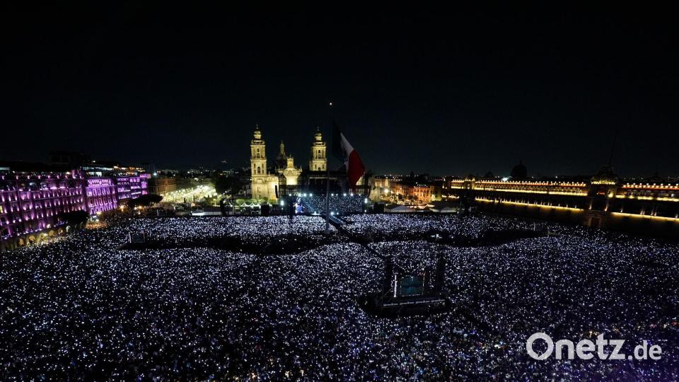 Shakira trat zum zweiten Mal nach 2007 auf dem größten Platz von Mexiko-Stadt auf. Bild: Marco Ugarte/AP/dpa