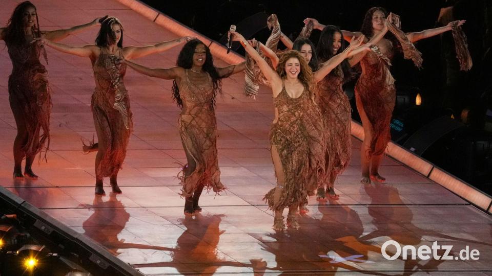 "Das ist ein Traum": Die 49-jährige Shakira zeigte sich vor ihren mexikanischen Fans begeistert. Bild: Marco Ugarte/AP/dpa