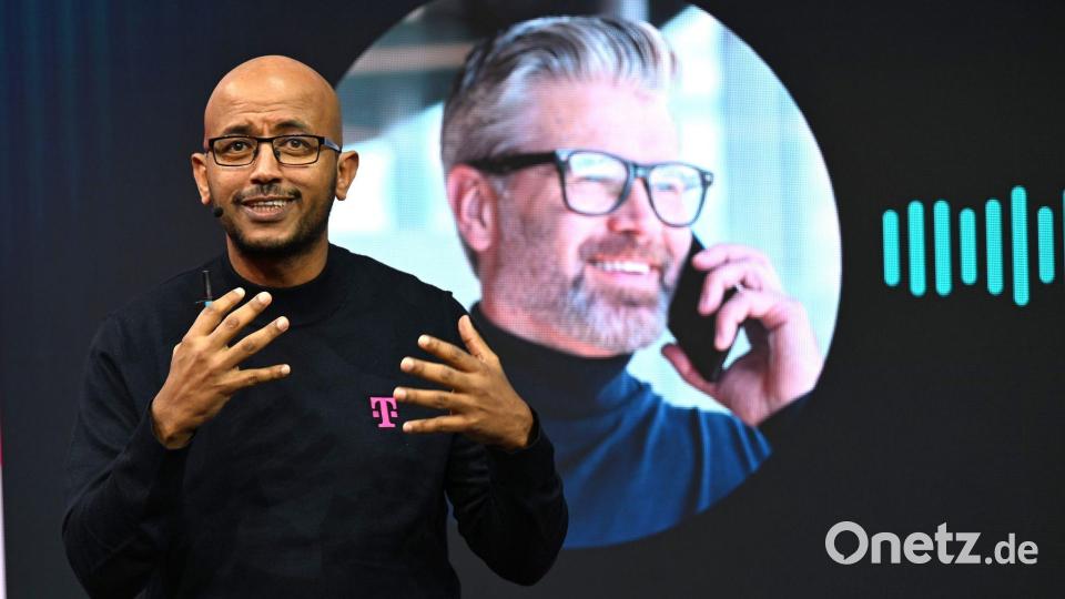 Telekom-Technologievorstand Abdu Mudesir möchte bald loslegen mit dem KI-Assistenten. Bild: Wolf von Dewitz/dpa