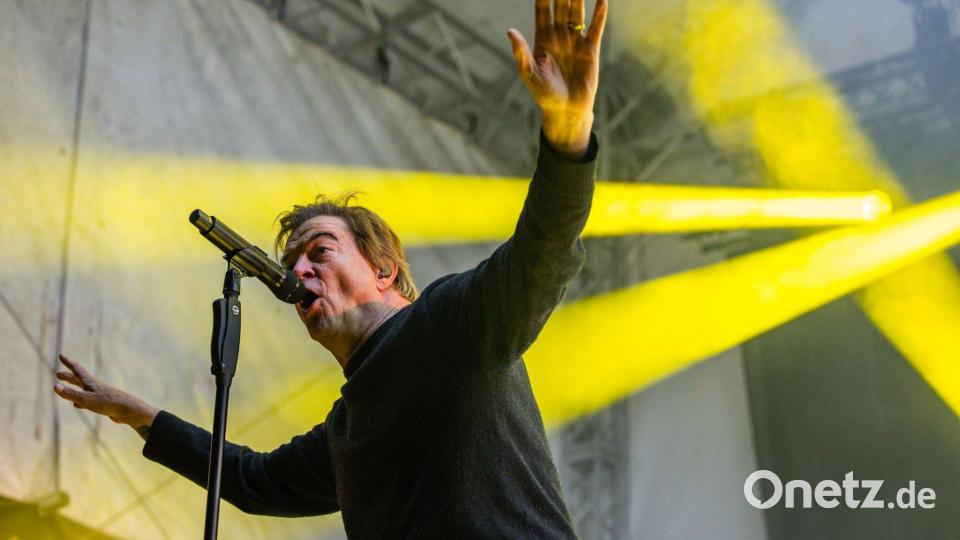 Engagement gegen Rechts: Tote-Hosen-Frontmann Campino trat beim Festival "Jamel rockt den Förster" auf. (Archivbild) Bild: Jens Büttner/dpa