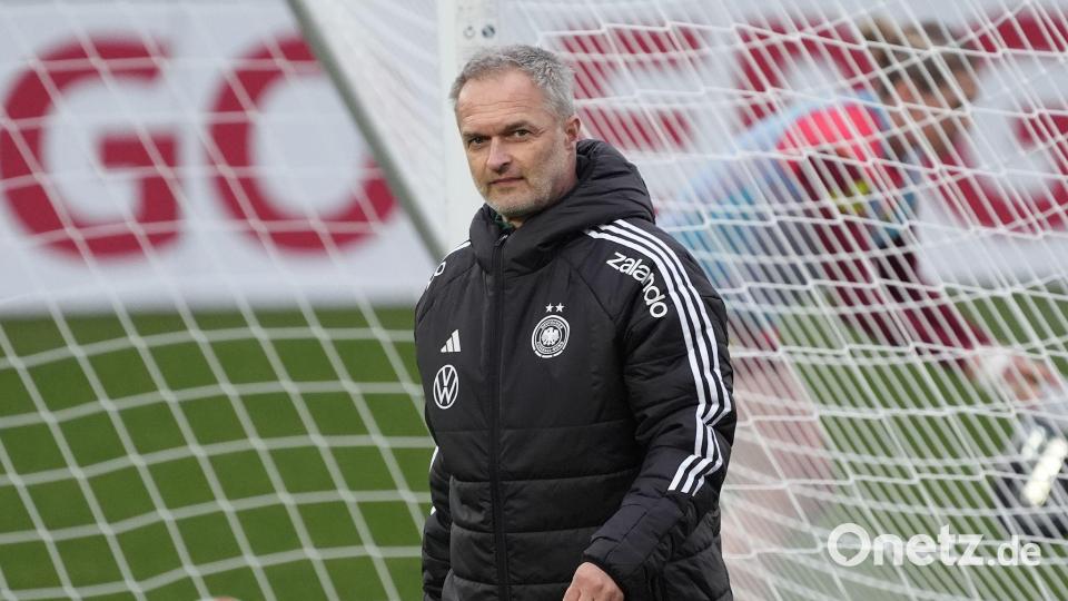Jahresauftakt in Dresden: Frauen-Bundestrainer Christian Wück. (Archivbild) Bild: Marc Schüler/dpa