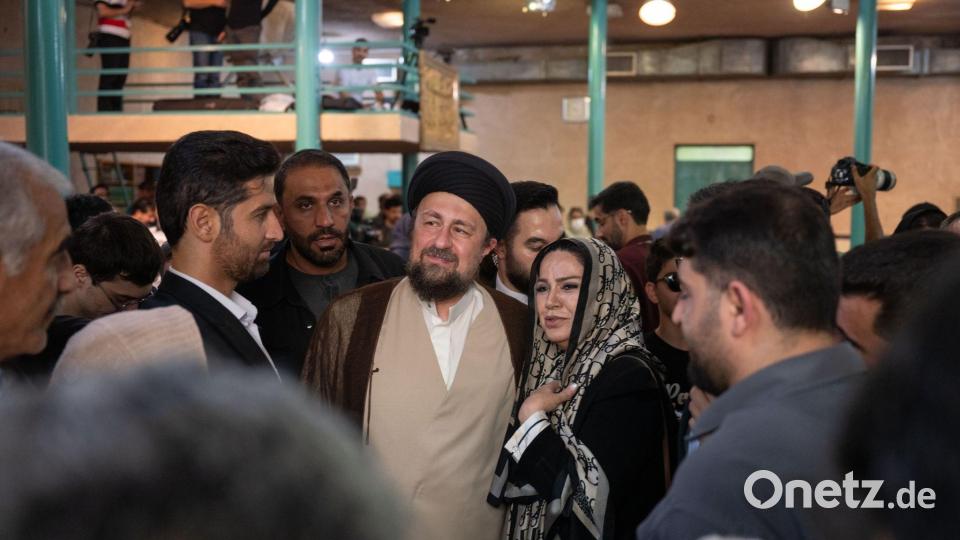 Sein politisches Gewicht bezieht Hassan Chomeini vor allem aus seinem Familiennamen. (Archivbild) Bild: Arne Immanuel Bänsch/dpa